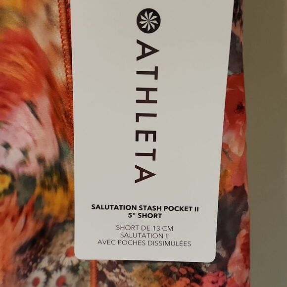 Athleta Salutation 5 inch Stash pocket 11 Short NWT - Picture 4 of 5